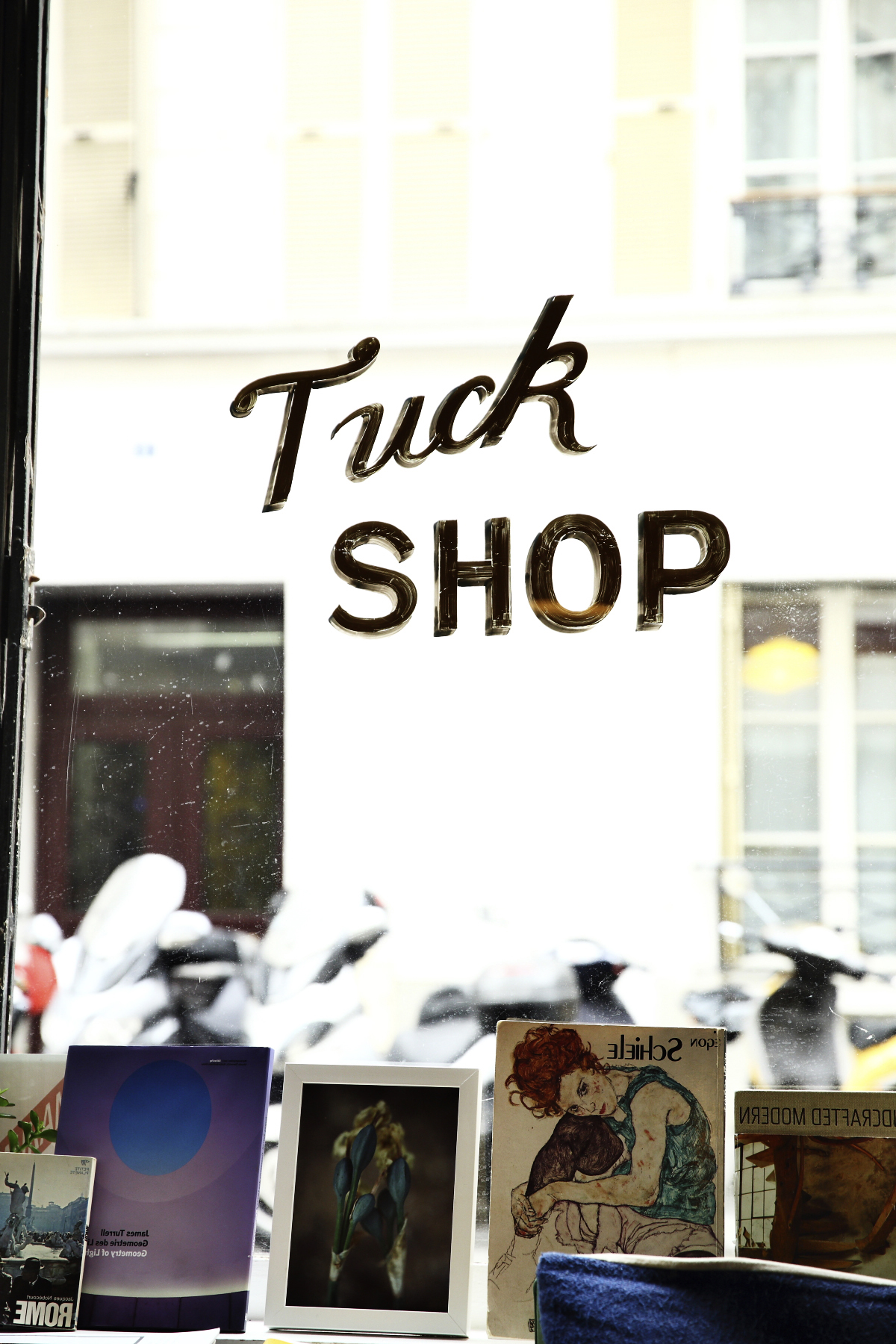 The Tuck Shop – Australian Coffee Shop in Paris