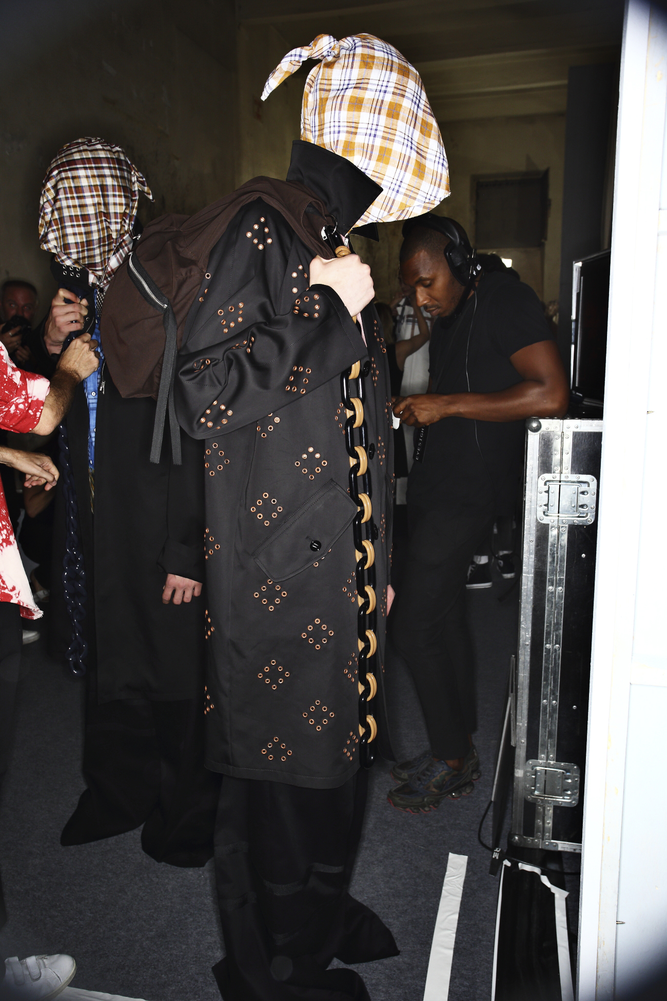 Raf Simons SS16 Men Fashion Show Paris Backstage