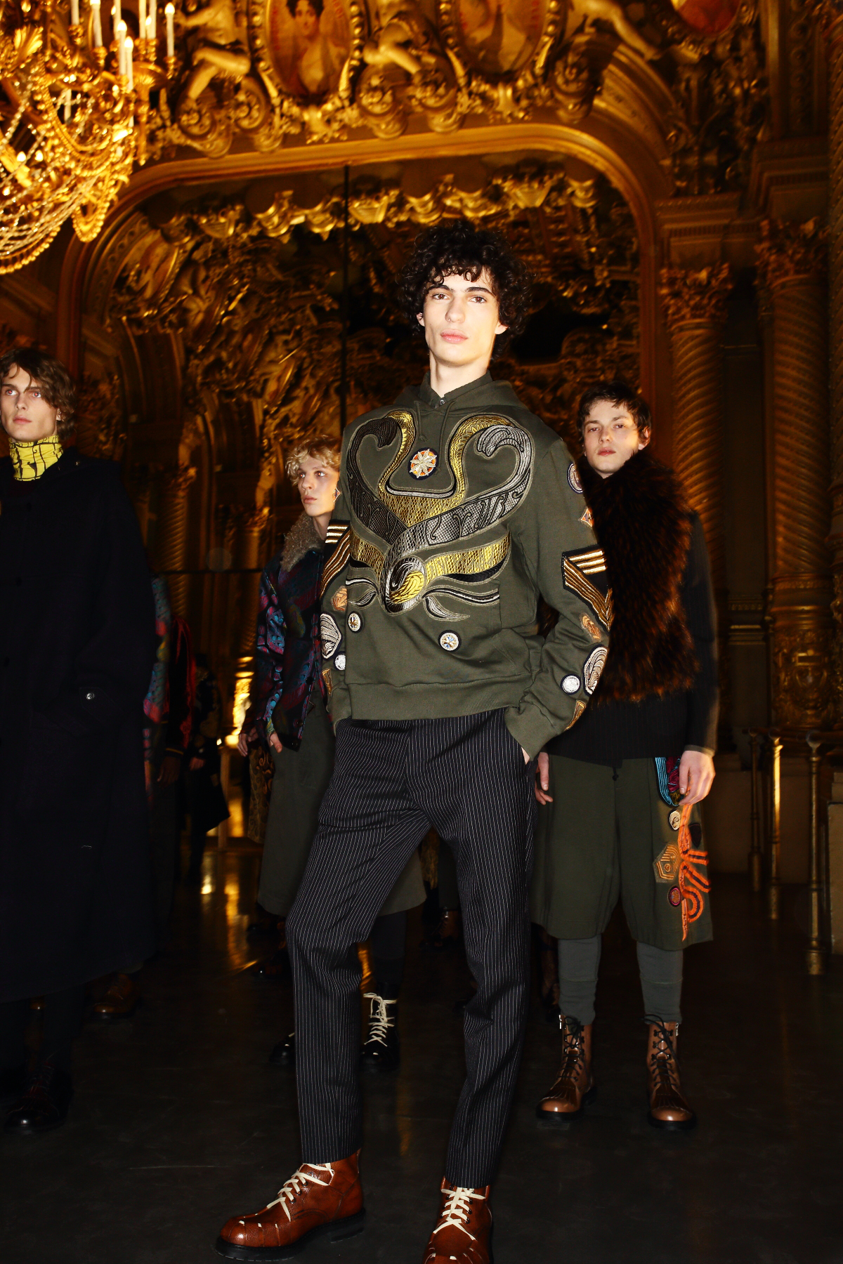 Dries Van Noten Fall 16 Men Fashion show Paris Backstage