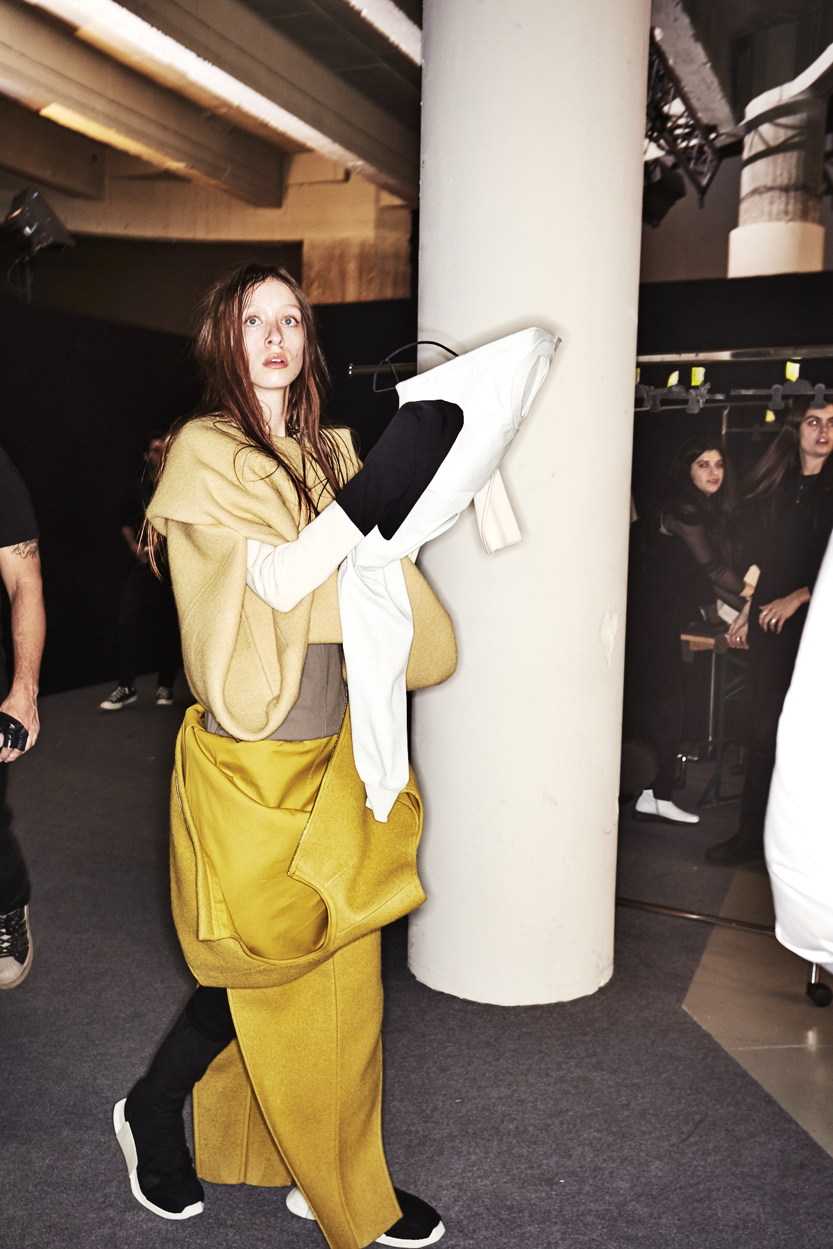 Rick Owens Aw1718 Fashion Show Paris Backstage