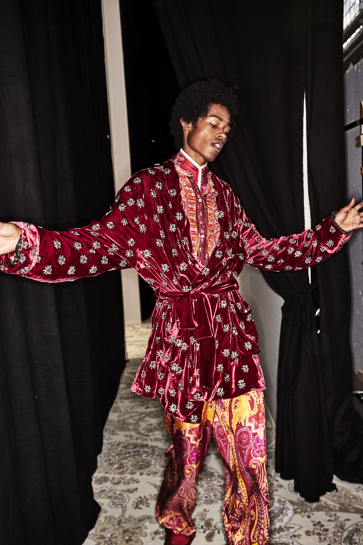 Etro SS18 Men Fashion Show Milan Backstage